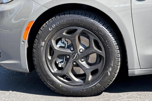 2023 Chrysler Pacifica Hybrid Limited