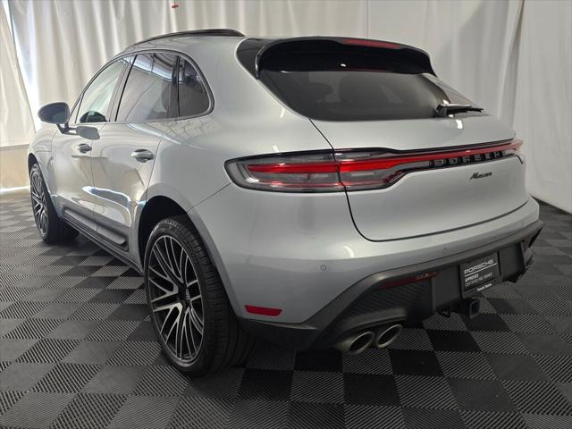2024 Porsche Macan Unknown