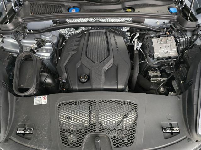 2024 Porsche Macan Unknown