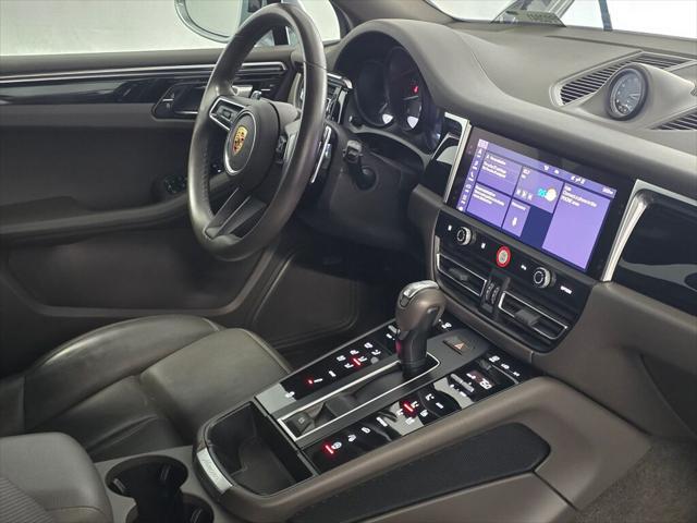 2024 Porsche Macan Unknown
