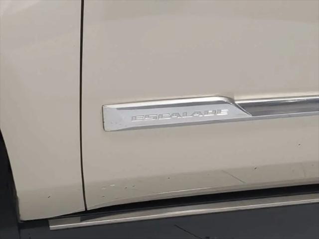 2017 Cadillac Escalade Platinum