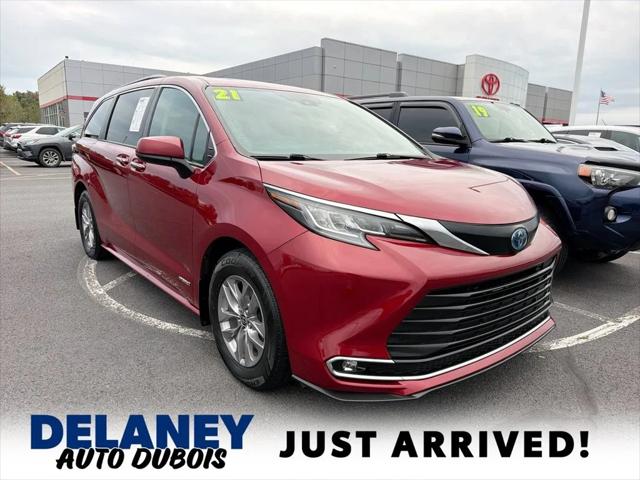 2021 Toyota Sienna XLE