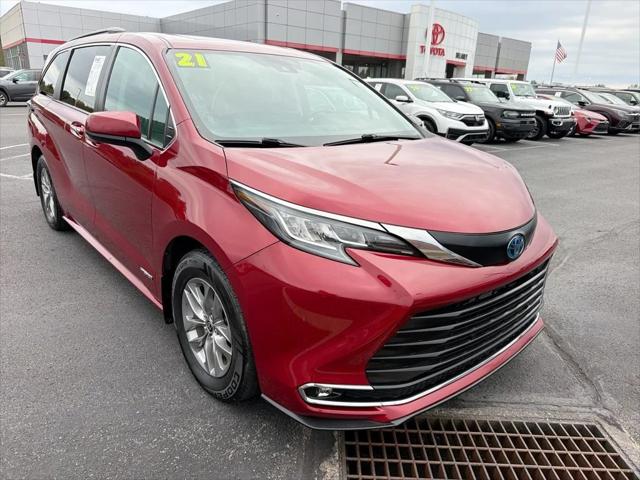 2021 Toyota Sienna XLE
