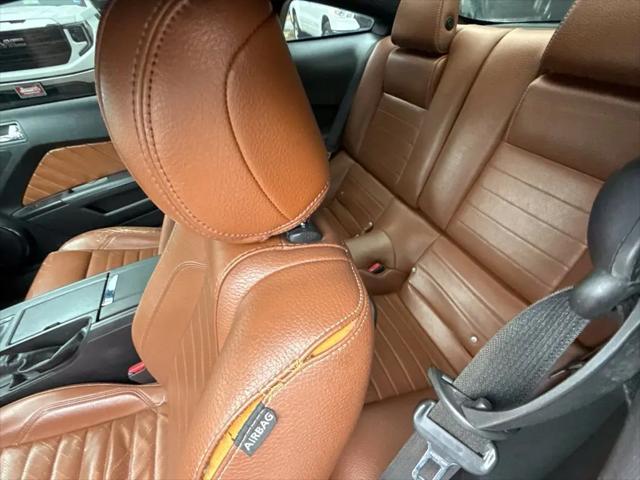 2012 Ford Mustang V6 Premium