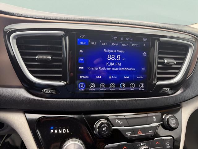2017 Chrysler Pacifica Touring-L Plus