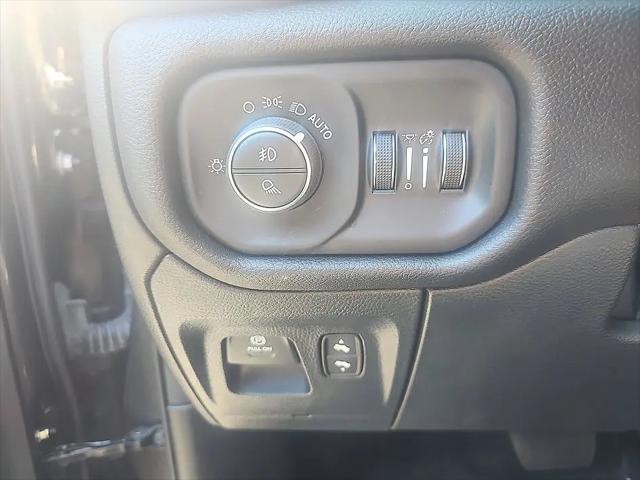2024 Ram 1500 Laramie Crew Cab 4x4 57 Box