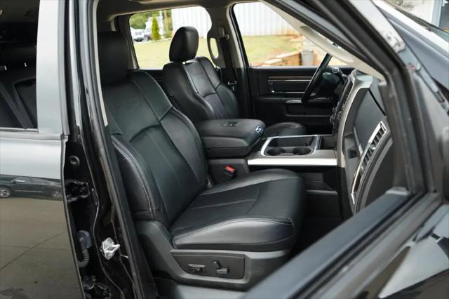 2018 Ram 3500 Laramie Mega Cab 4x4 64 Box