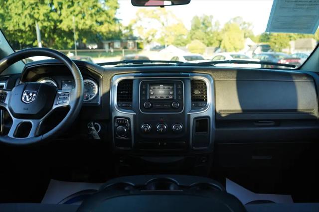 2024 Ram 1500 Classic SLT Quad Cab 4x2 64 Box