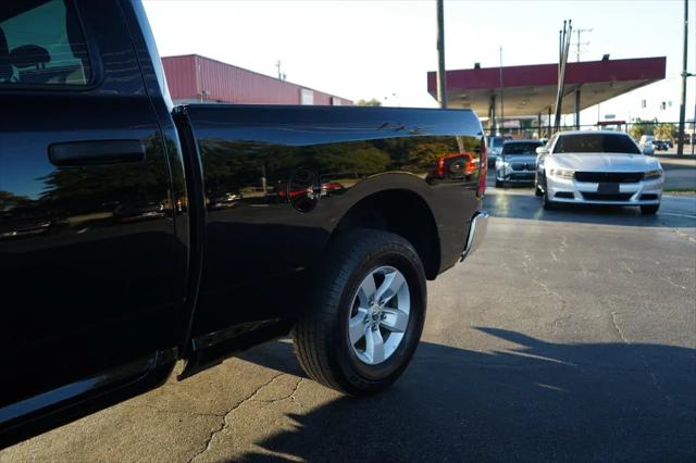 2024 Ram 1500 Classic SLT Quad Cab 4x2 64 Box