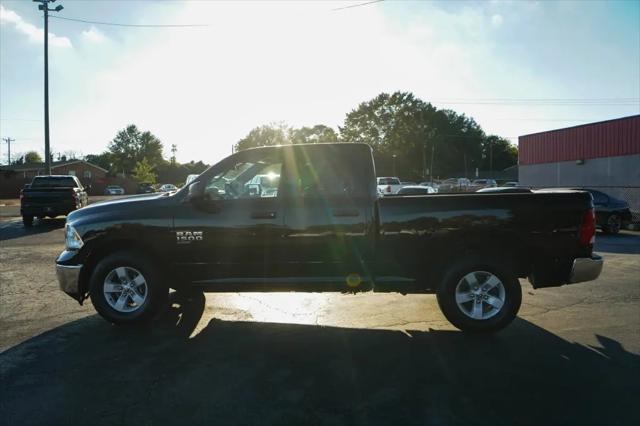 2024 Ram 1500 Classic SLT Quad Cab 4x2 64 Box