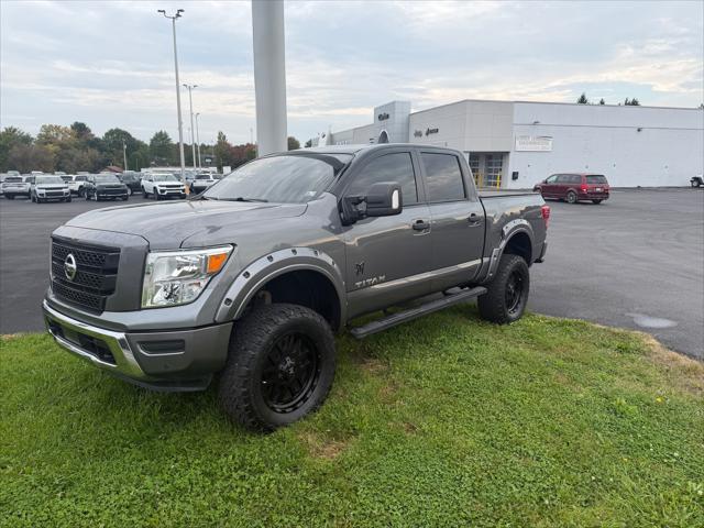 2022 Nissan TITAN Crew Cab SV 4x4 2022 Nissan TITAN Crew Cab SV 4x4