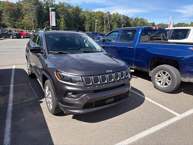 2022 Jeep Compass Latitude Lux 4x4 2022 Jeep Compass Latitude Lux 4x4