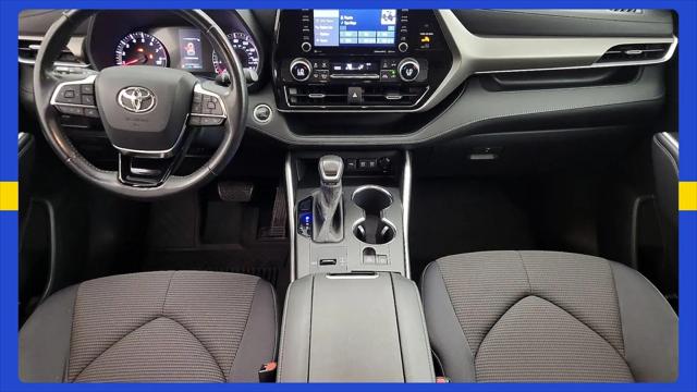 2020 Toyota Highlander LE