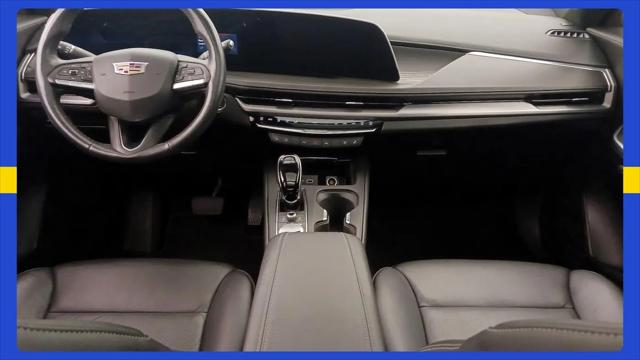 2024 Cadillac XT4 FWD Premium Luxury
