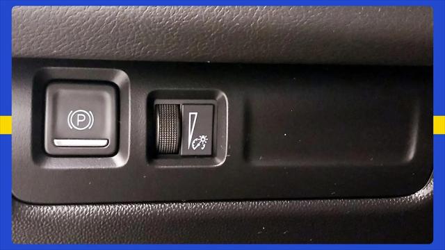 2024 Cadillac XT4 FWD Premium Luxury