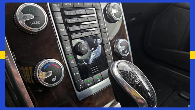 2016 Volvo XC70 T5 Drive-E Premier