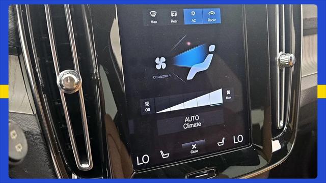 2022 Volvo XC40 T4 Inscription