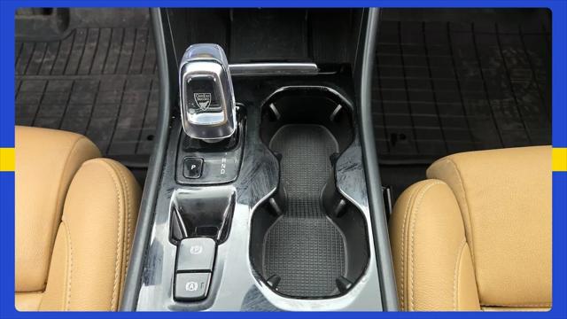 2022 Volvo XC40 T4 Inscription
