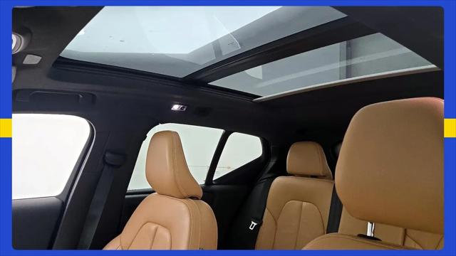2022 Volvo XC40 T4 Inscription