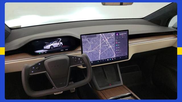 2023 Tesla Model X Standard Range