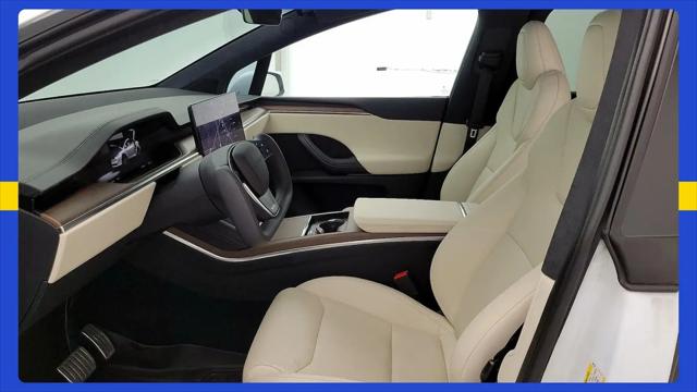 2023 Tesla Model X Standard Range