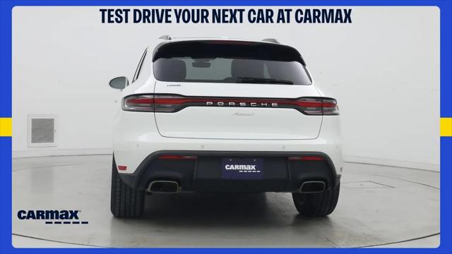 2022 Porsche Macan Macan