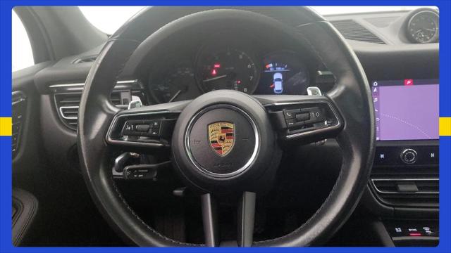 2022 Porsche Macan Macan