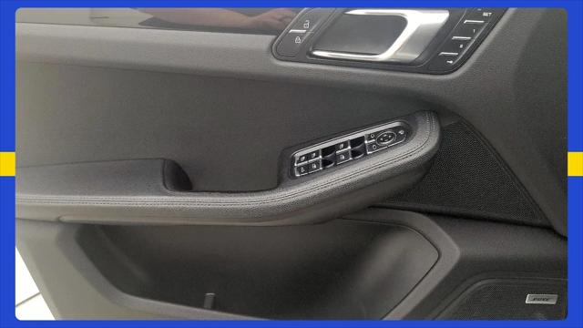 2022 Porsche Macan Macan