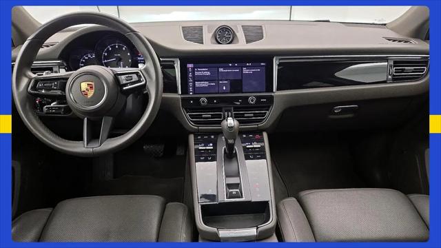 2022 Porsche Macan Macan
