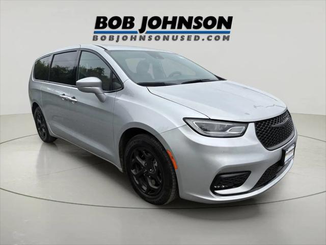 2022 Chrysler Pacifica Hybrid Touring L for sale in Watertown, NY