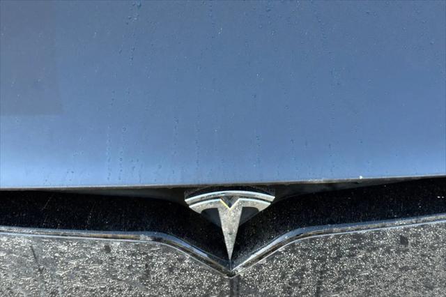 2023 Tesla Model X Plaid Tri Motor All-Wheel Drive