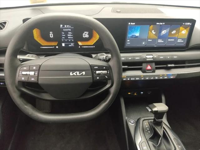 2025 Kia K4 LX