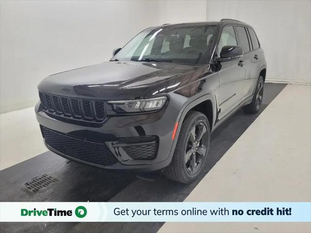 2023 Jeep Grand Cherokee Altitude 4x4 for sale in St. Louis, MO