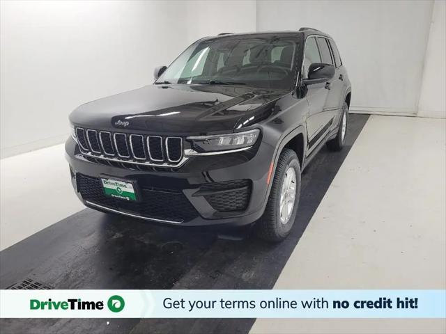 2023 Jeep Grand Cherokee Laredo 4x4 for sale in St. Louis, MO