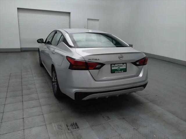 2025 Nissan Altima SV FWD