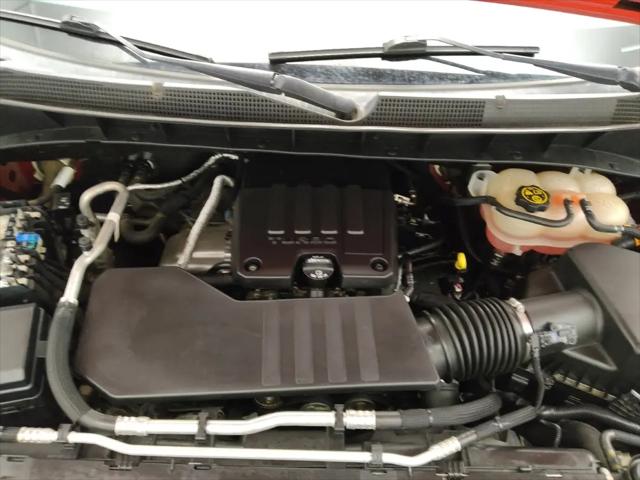 2021 Chevrolet Silverado 1500 2WD Crew Cab Short Bed Custom