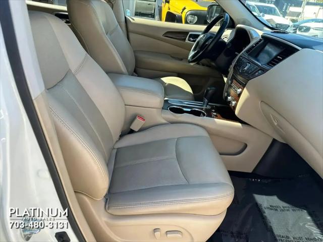 2020 Nissan Pathfinder Platinum 2WD
