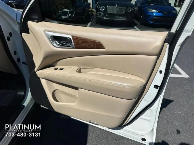 2020 Nissan Pathfinder Platinum 2WD