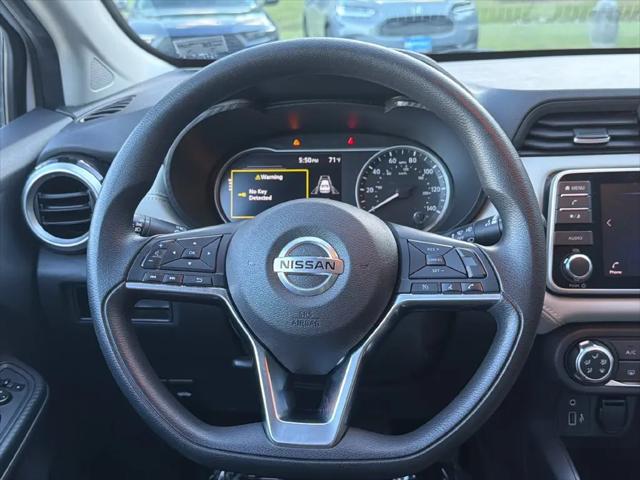 2020 Nissan Versa SV Xtronic CVT
