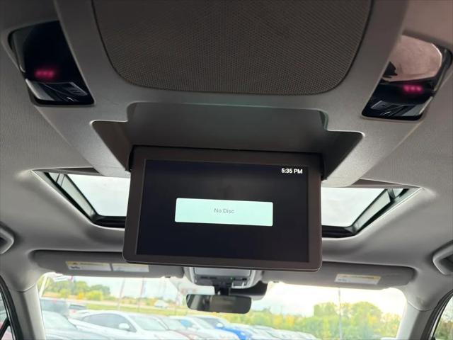 2021 Honda Pilot AWD Touring 8 Passenger