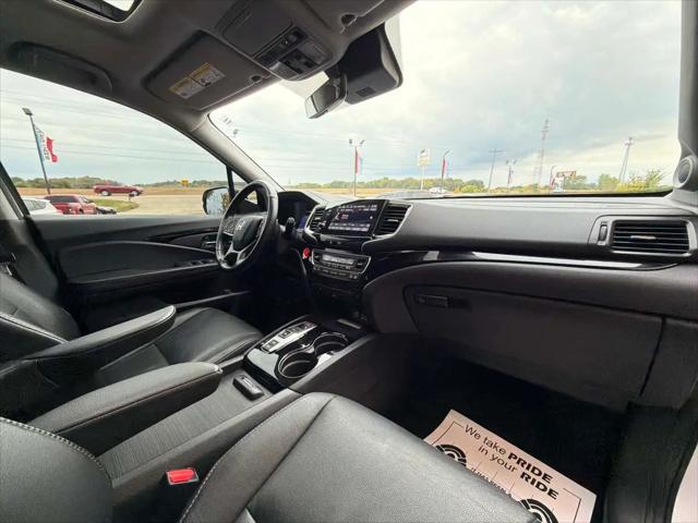 2021 Honda Pilot AWD Touring 8 Passenger