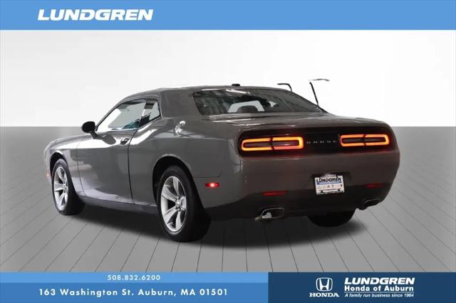 2017 Dodge Challenger SXT