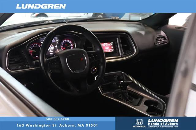 2017 Dodge Challenger SXT