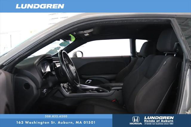2017 Dodge Challenger SXT