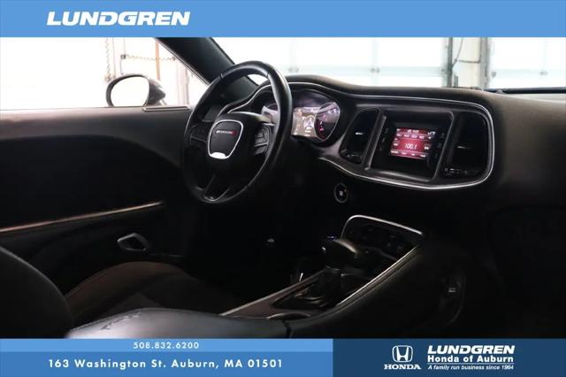 2017 Dodge Challenger SXT