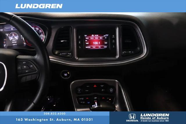 2017 Dodge Challenger SXT