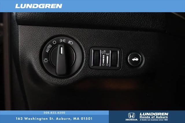 2017 Dodge Challenger SXT