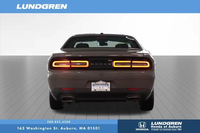 2017 Dodge Challenger SXT