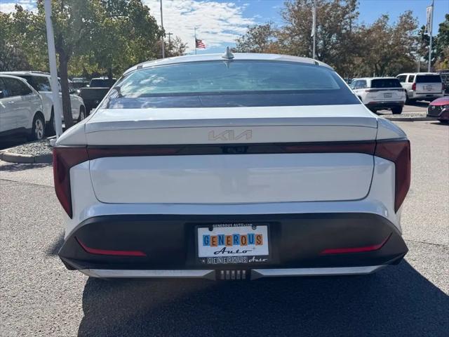 2025 Kia K4 LXS
