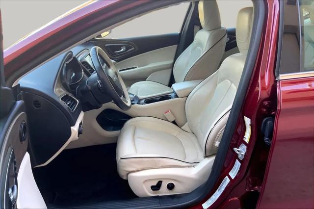 2015 Chrysler 200 C